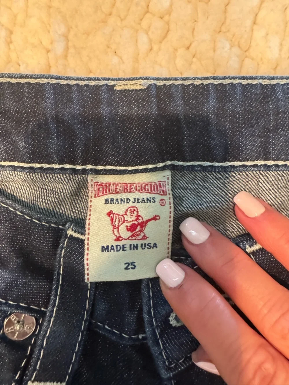 True Religion Women's Dark Indigo Skinny Jeans with Embellished Back Pockets - Picture 3 of 4